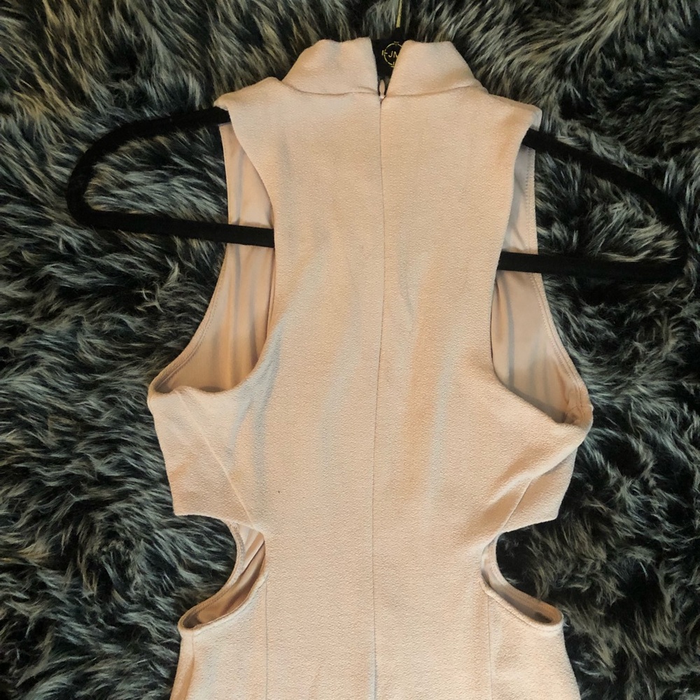 MINI DRESS CUT-OUT DRESS - Picture 3 of 7
